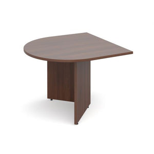 Arrow head leg radial extension table Tables
